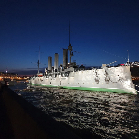 Петербург – колыбель военно-морского флота. Крейсер Аврора